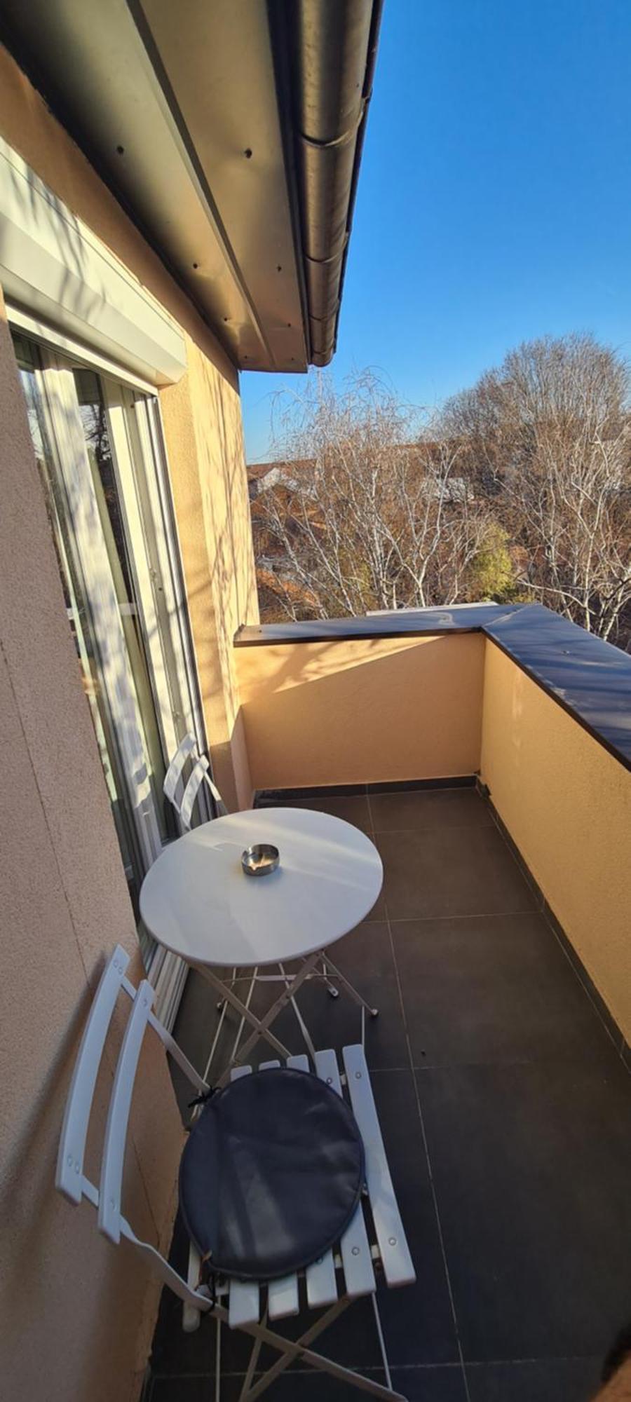 Apolon Apartment *