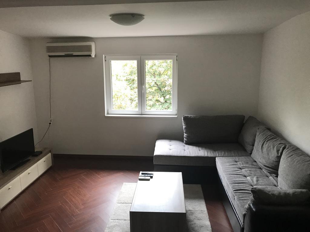 Apolon Apartment