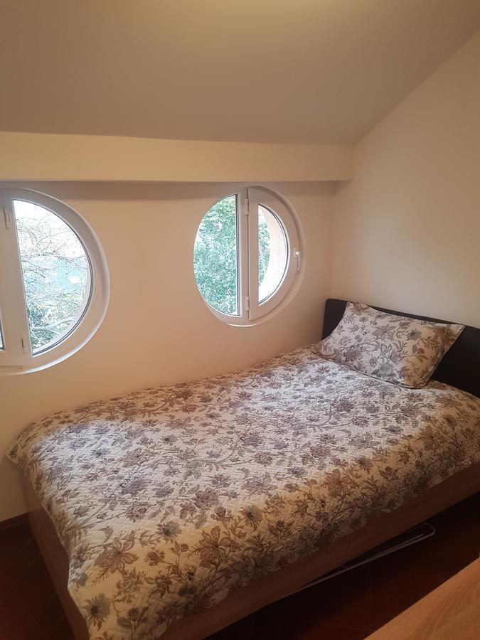 Apartment Apolon *