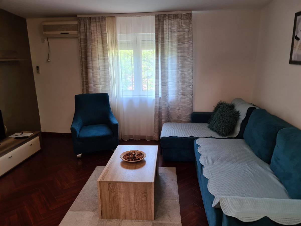 Apolon Apartment